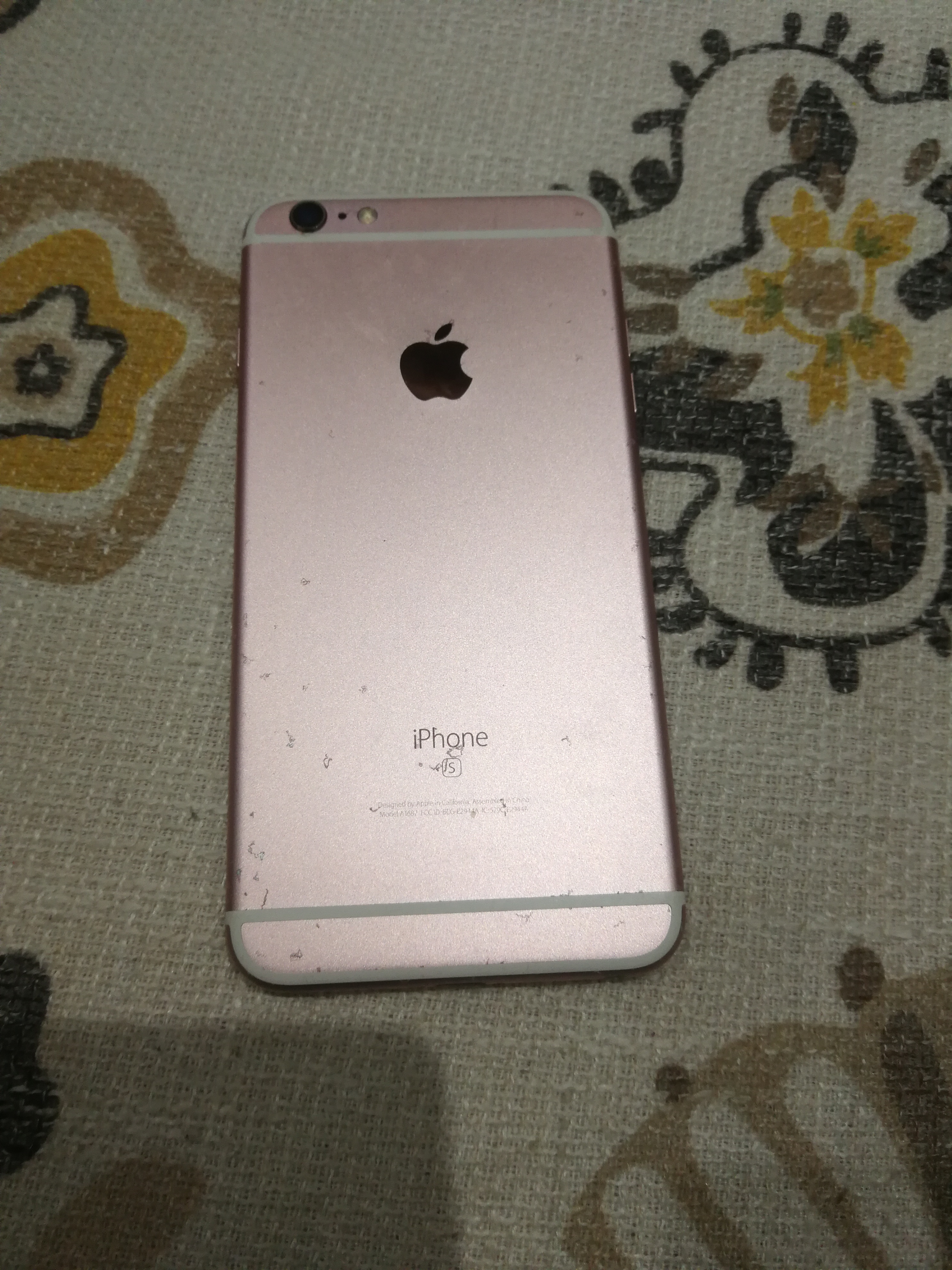 苹果6Splus全网通16G粉色后壳有轻微氧化,整