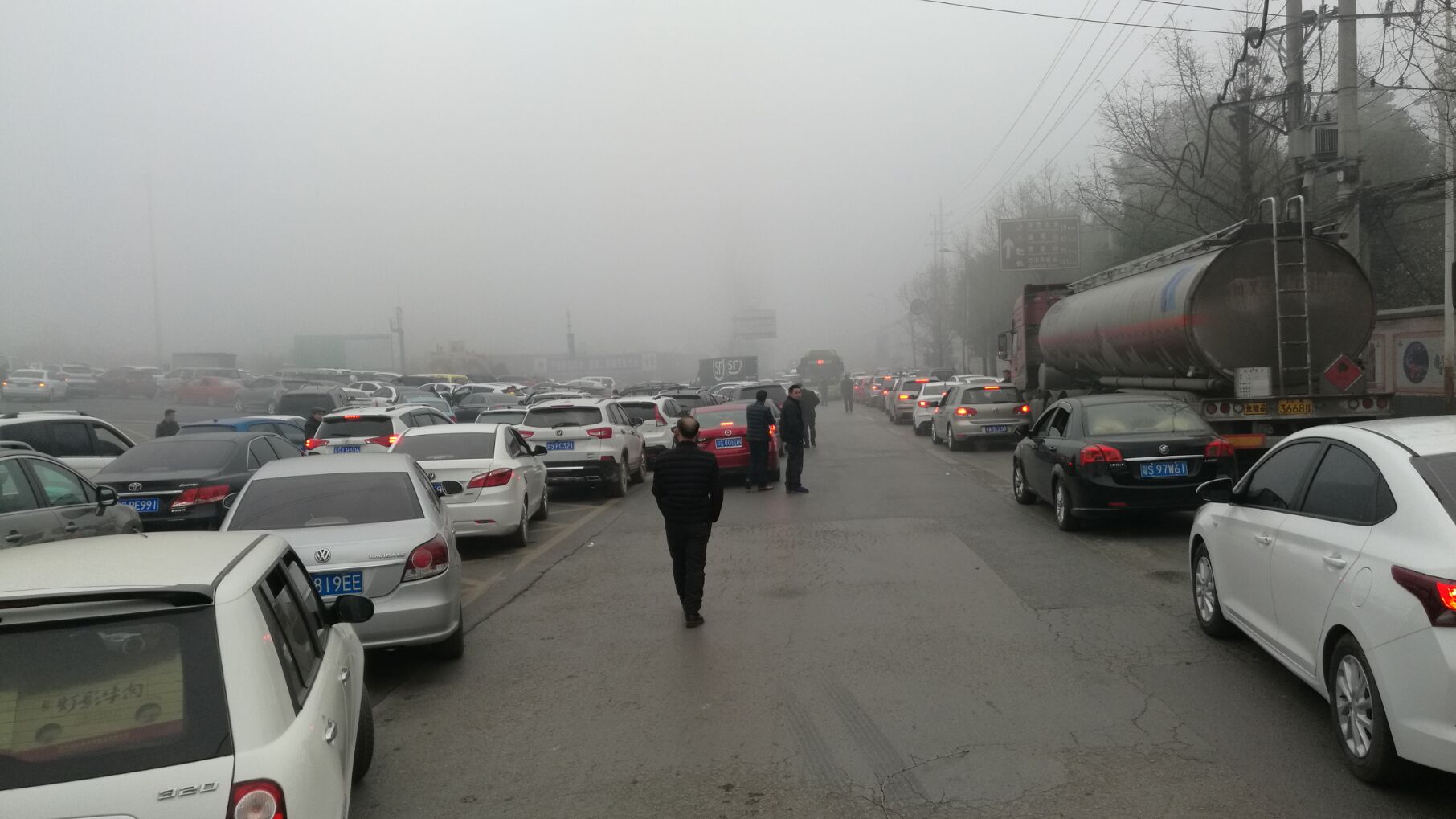 交警春节也放假了吗?,徐家坝高速路口没有交警